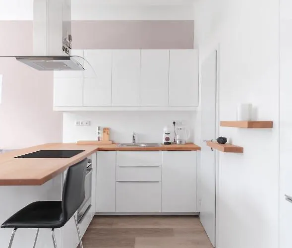 Days - One-bedroom With Courtyard View In Karlin Lejlighed *